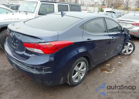 2013 Hyundai Elantra Gls z USA, uszkodzony, nr VIN 5NPDH4AE8DH384548